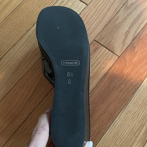 Coach Slides ! - Picture 5 of 8